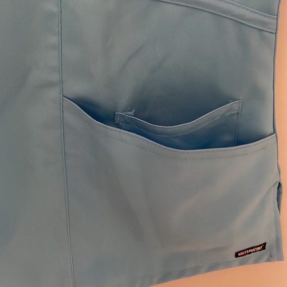 Greys Anatomy by Braco scrub top - Picture 5 of 5